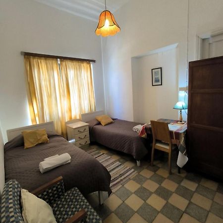 Trianon Vandrarhem Paphos Exteriör bild
